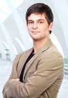 adam-voyant
